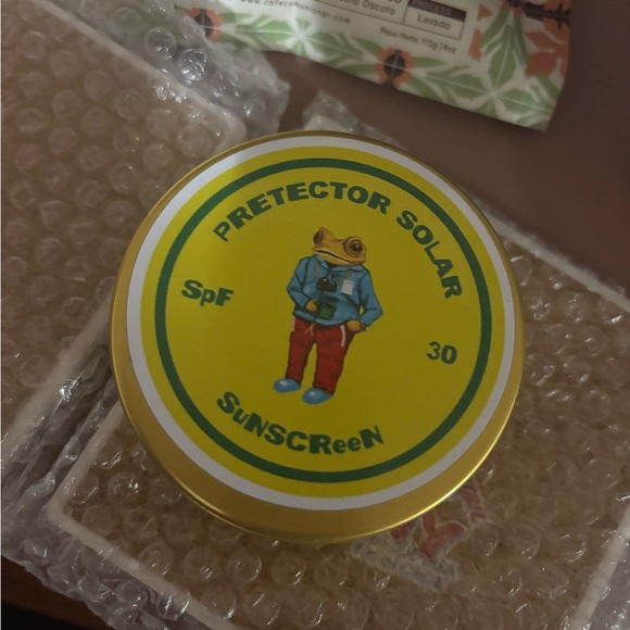 Bad Bunny Residency DTMF VIP Set - Picture 4 of 13